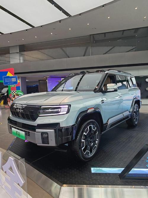 深圳277比亚迪方程豹硬派越野的爆款，英菲尼迪35周年与你共成长